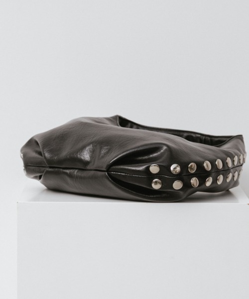 arholiday.standard(エーアールホリデースタンダード)の「Studded Round One-Shoulder Bag / スタッズラウンドワンショルダーバッグ(ショルダーバッグ・レディース・アイボリー系/ブラック・FREE)」の14枚目の写真