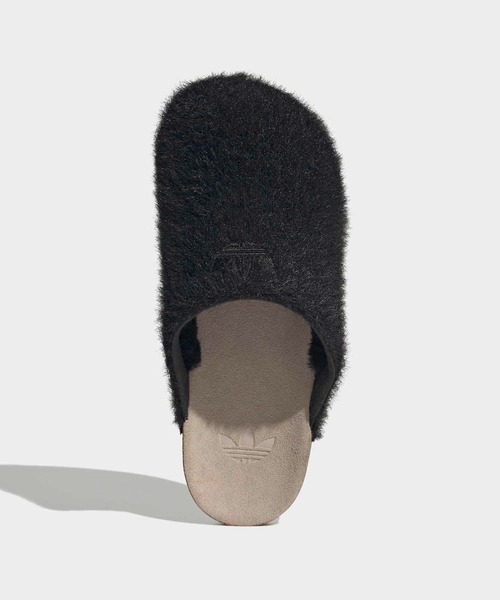 adidas(アディダス)の「アディミュール サンダル / ADIMULE SLIDES / アディダスオリジナルス adidas Originals(サンダル・レディース・ブラック・26.5cm/25.5cm/22.5cm/24.5cm/28.5cm/23.5cm/27.5cm)」の2枚目の写真