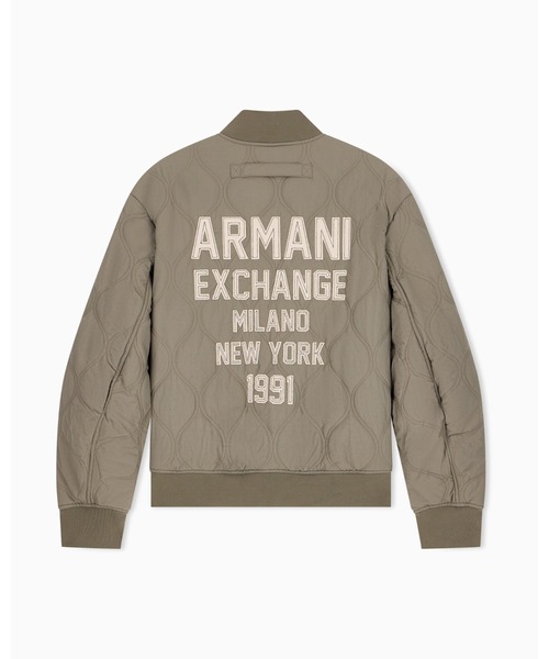 ARMANI EXCHANGE(アルマーニエクスチェンジ)の「【A|X アルマーニ エクスチェンジ】バックボールドロゴ ヘチマキルティング ボンバージャケット(ブルゾン・メンズ・グレイッシュベージュ・X-SMALL/SMALL/MEDIUM/LARGE/X-LARGE)」の2枚目の写真