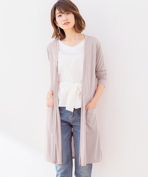 Pierrot(ピエロ)の「UVカット裾スリットカーディガン 吸汗速乾(カーディガン/ボレロ・レディース・ブラック/ブラウン系その他/カーキオリーブ/バーガンディー/オフホワイト/杢グレー/チャコール/モカ/ベージュ/ネイビー/ブルー系その他/オレンジ系その他/イエロー/ライトブルー/ブルー/ベビーピンク/ブルー系その他3/グリーン系その他/スモークピンク/イエロー系その他/ラベンダー/ミント/ライトグレー/アイボリー/チャコールグレー・L/M)」の22枚目の写真