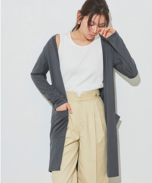 Pierrot(ピエロ)の「UVカット裾スリットカーディガン 吸汗速乾(カーディガン/ボレロ・レディース・ブラック/ブラウン系その他/カーキオリーブ/バーガンディー/オフホワイト/杢グレー/チャコール/モカ/ベージュ/ネイビー/ブルー系その他/オレンジ系その他/イエロー/ライトブルー/ブルー/ベビーピンク/ブルー系その他3/グリーン系その他/スモークピンク/イエロー系その他/ラベンダー/ミント/ライトグレー/アイボリー/チャコールグレー・L/M)」の5枚目の写真