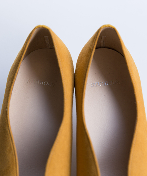 STUDIOUS（ステュディオス）の「ドロップカットパンプス（パンプス・レディース・グレー/イエロー/マルチ/ネイビー・S/L/M）」の11枚目の写真
