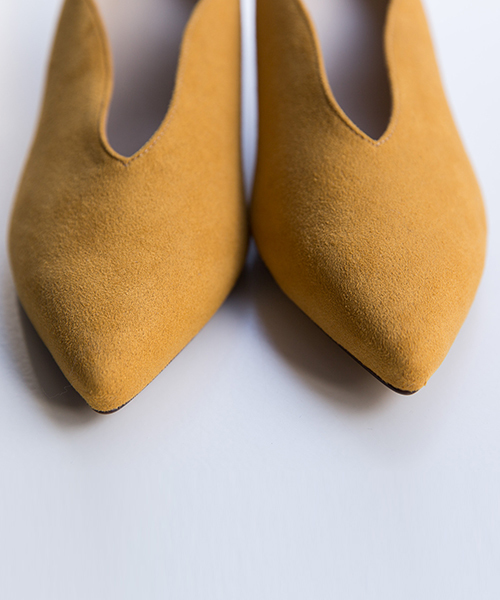 STUDIOUS（ステュディオス）の「ドロップカットパンプス（パンプス・レディース・グレー/イエロー/マルチ/ネイビー・S/L/M）」の13枚目の写真