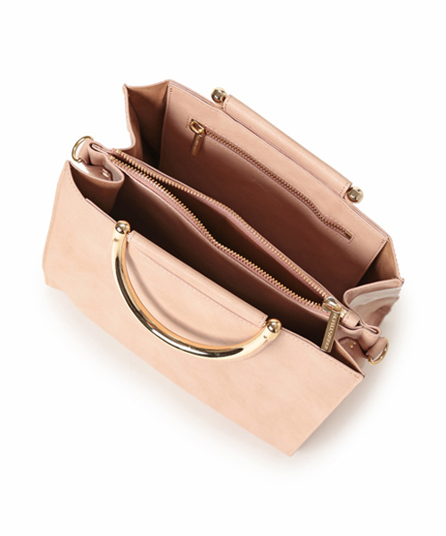 PAPILLONNER(パピヨネ)の「ミニショルダートート(ショルダーバッグ・レディース・ピンク/キャメル/ネイビー・FREE)」の10枚目の写真