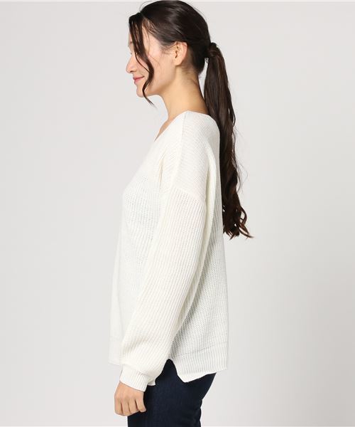 VENCEEXCHANGE(ヴァンスエクスチェンジ)の「ピンクリボン 2WAY畦ニットプルオーバー(ニット/セーター・レディース・ワインレッド/オフホワイト/ブラック/グレー/パープル・MEDIUM)」の9枚目の写真