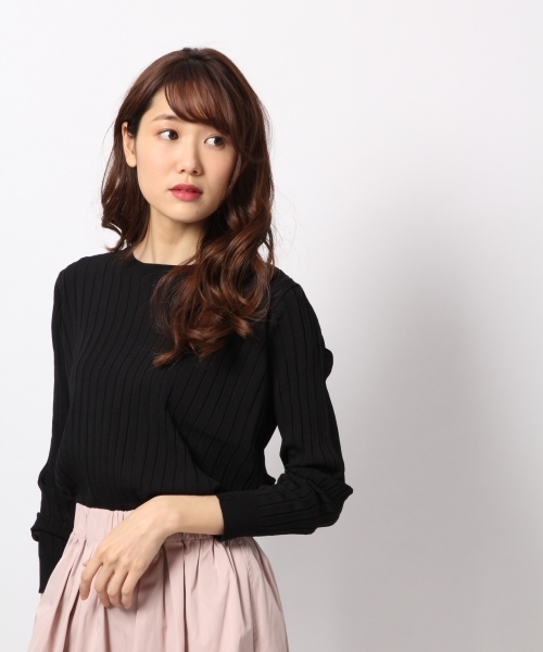 BLISS POINT(ブリスポイント)の「【UVカット】レーヨンブレンドリブクルーニット/779749(ニット/セーター・レディース・シルバー/ブラック/ホワイト/グリーン/イエロー・MEDIUM/LARGE)」の1枚目の写真