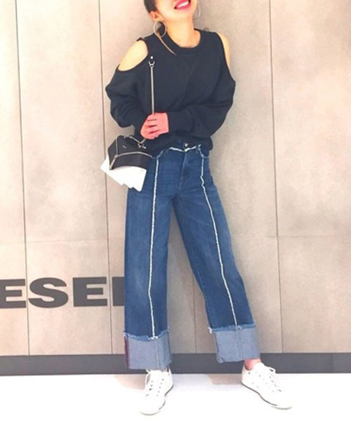 DIESEL（ディーゼル）の「00SBJ00QATQ（スウェット・レディース・ブラック/グレー/イエロー/ブルー・SMALL/MEDIUM/LARGE/X-SMALL/XX-SMALL）」の2枚目の写真