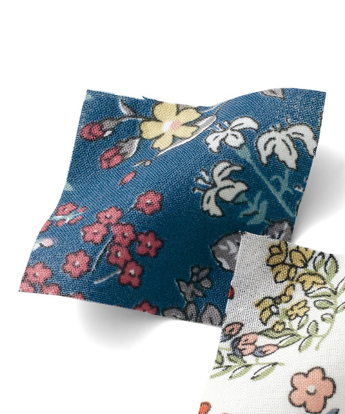 Live in comfort（リブインコンフォート）の「リブ　イン　コンフォート　ふわっとスリーブで華奢見せ　大人花柄ブラウス（シャツ/ブラウス・レディース・ネイビー/オフホワイト・LARGE/MEDIUM/X-LARGE/XX-LARGE/SMALL）」の9枚目の写真