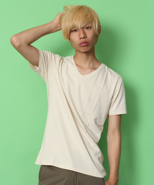 WEGO（ウィゴー）の「WEGO/スラブVネックTee（S）（Tシャツ/カットソー・メンズ・ホワイト/ブラック/杢グレー/サックスブルー/ライトピンク/ワイン/アイボリー/グリーン・SMALL/MEDIUM/LARGE）」の3枚目の写真