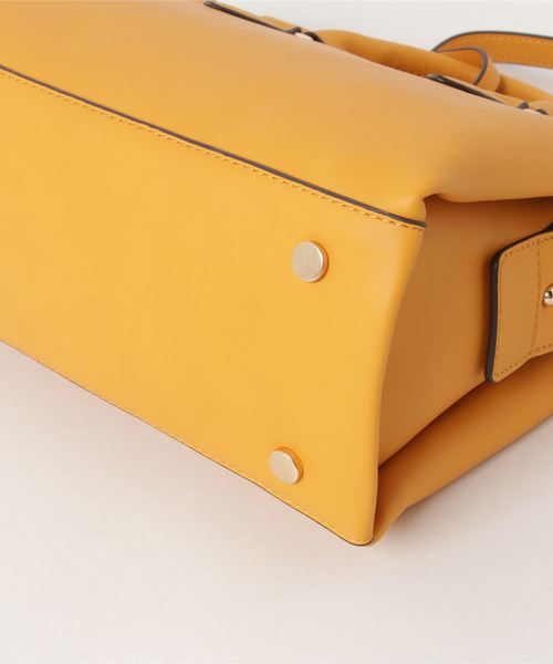 NATURAL BEAUTY BASIC（ナチュラルビューティーベーシック）の「【雑誌掲載】サイドアップショルダーバッグ（ショルダーバッグ・レディース・ブラック/ベージュ/イエロー系その他・ﾌﾘ-）」の5枚目の写真