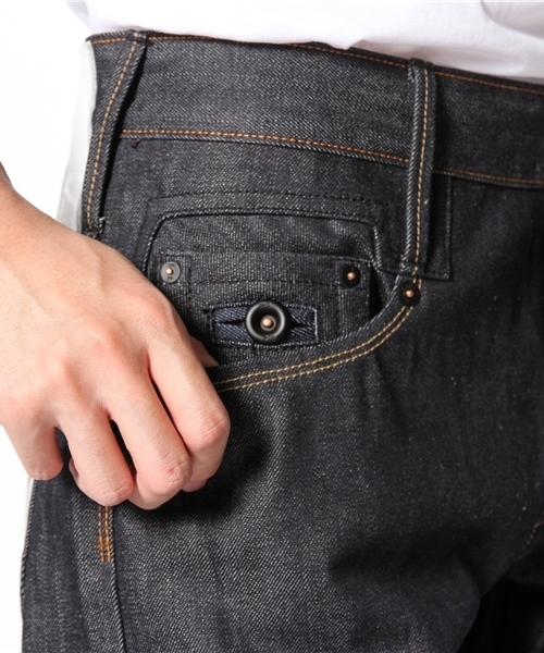 BEAMS（ビームス）の「□DENHAM / SKIN（デニムパンツ・メンズ・インディゴブルー・28/29/30/31/32/33）」の6枚目の写真