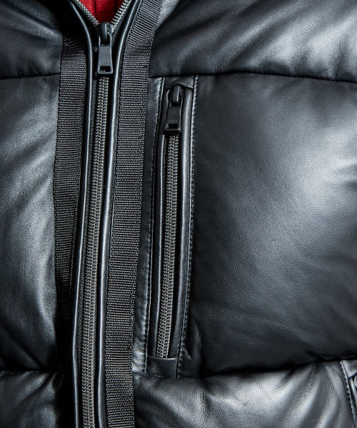5351 POUR LES HOMMES（ゴーサンゴーイチプールオム）の「グローブラムレザーダウンジャケット（ブルゾン・メンズ・ブラック・44/46/48）」の11枚目の写真