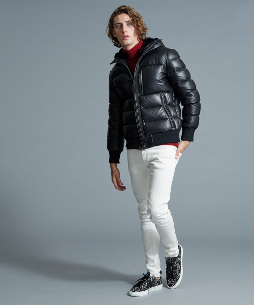 5351 POUR LES HOMMES（ゴーサンゴーイチプールオム）の「グローブラムレザーダウンジャケット（ブルゾン・メンズ・ブラック・44/46/48）」の15枚目の写真