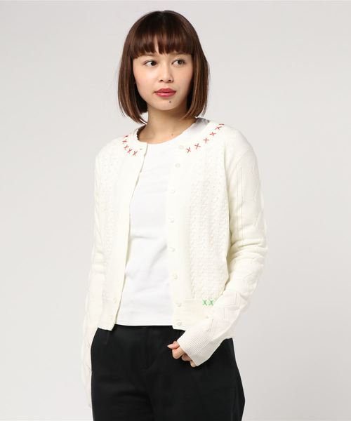 CARVEN（カルヴェン）の「MELINO WITH CROSS STITCHED 8415CA008 