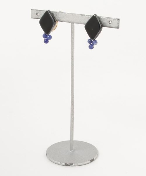 【irodori】hishigataラピスラズリearring（黒）（イヤリング）｜TONE SELECT GOODS（トーンセレクトグッズ）