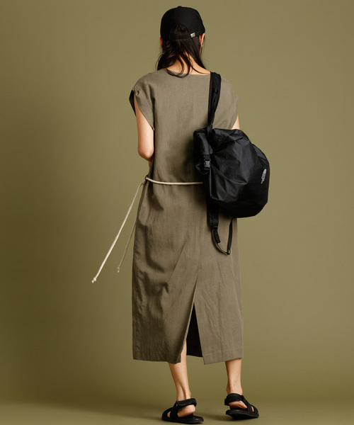 Munich（ミューニック）の「リヨセルリネンコットンツイルノースリーブロングワンピース（ワンピース・レディース・ベージュ/オフホワイト/カーキ・FREE）」の15枚目の写真