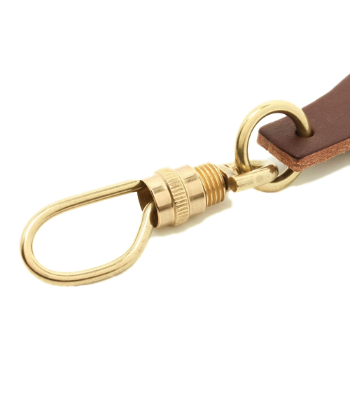 IL BISONTE(イルビゾンテ)の「IL BISONTE / ORIGINAL LEATHER / キーホルダー(キーホルダー・レディース・ダークブラウン/ブラック/ライトブラウン/オレンジ/オリーブ/レッド/グリーン/ナチュラル/グレー/ネイビー/ホワイト/レンガ・FREE)」の14枚目の写真