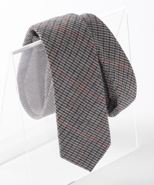 Quit Running（クイトランニング）の「ウールツイード チェック ネクタイ（ネクタイ・メンズ・グレー/ブラウン/ブラック×ブルー/ワイン/チャコール/ダークベージュ/ブラック系その他/ダークブラウン/ライトブラウン/オレンジ/グレー系その他/ブラウン系その他/ブラック×グリーン/グレー系その他2/グレー系その他4/ブラウン系その他2/アッシュグレー/ブルー/ネイビー/パープル/ライトグレー/ミント/レッド系その他2/グレー系その他5/ライトブルー/チャコールグレー/レッド/インディゴブルー/ダークインディゴブルー/マルーン/ブラック×ピンク/レッド系その他/ブラック系その他2/ブラウン系その他3/レッド系その他3/グレー系その他3/ダークネイビー/ライラック/ターコイズブルー・FREE）」の11枚目の写真