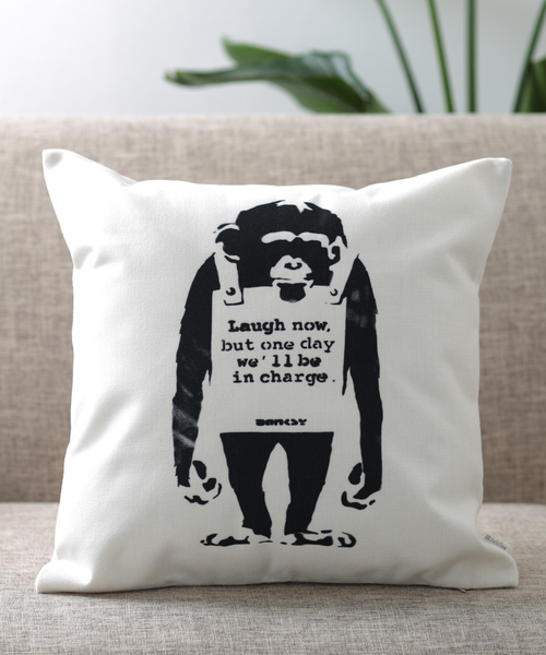 Jubilee（ジュビリー）の「バンクシーアート クッションカバー（クッション/クッションカバー・レディース・レッド/グリーン/ブラック/ブラック×ブルー/ベージュ/ホワイト×ピンク/グレー/ホワイト/ホワイト×ブラック/グレー系その他/グレー系その他2/グレー系その他3/アニマル/ブラック系その他/グレー系その他4/ホワイト系その他/ホワイト系その他2/ホワイト系その他3/ホワイト系その他4・FREE）」の19枚目の写真