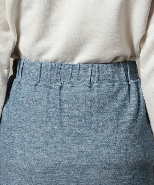 BEAUTY&YOUTH UNITED ARROWS（ビューティーアンドユースユナイテッドアローズ）の「BYBC 裏毛スウェットタイトスカート ◆（スカート・レディース・ダークグレー/コバルトブルー/イエロー/ネイビー・フリー）」の9枚目の写真