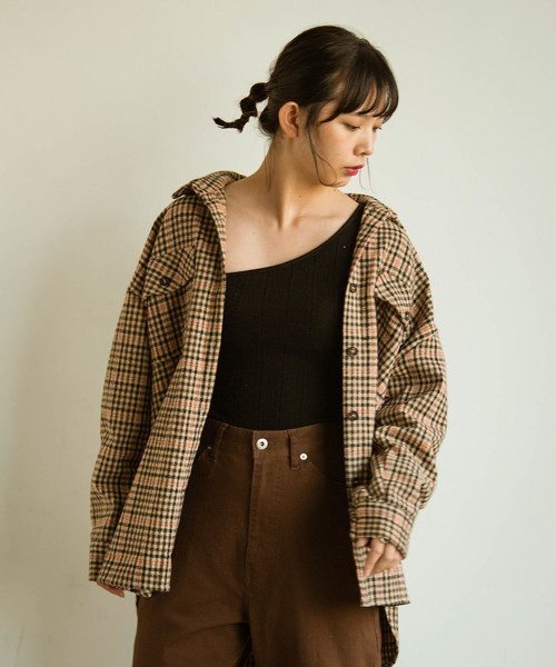 Aunt Marie's(アントマリーズ)の「AUNT MARIE'S カップ付きワンショルリブタンク(タンクトップ・レディース・ホワイト/ブラック/ブラウン・FREE)」の13枚目の写真