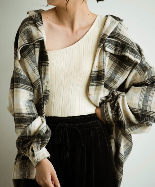 Aunt Marie's(アントマリーズ)の「AUNT MARIE'S カップ付きワンショルリブタンク(タンクトップ・レディース・ホワイト/ブラック/ブラウン・FREE)」の7枚目の写真