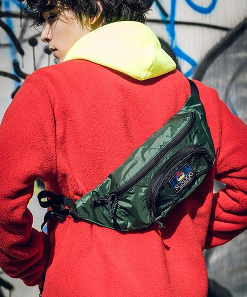 SUNDOG（サンドッグ）の「【SUNDOG / サンドッグ】BANANA BELTS（ボディバッグ/ウエストポーチ・メンズ・ネイビー/ブラック/グリーン/オレンジ/パープル・FREE）」の10枚目の写真