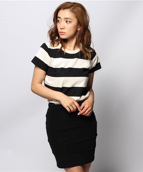 ROSE BUD（ローズバッド）の「LCTT-141100 C/N S/S-T（Tシャツ/カットソー・レディース・ブラック/グリーン・ONE SIZE）」の10枚目の写真