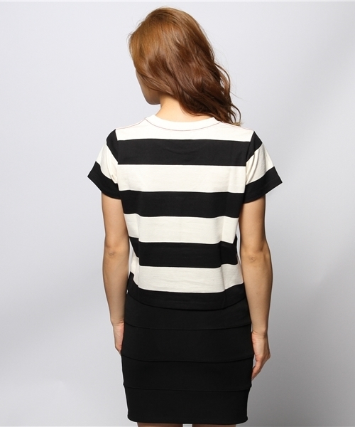 ROSE BUD（ローズバッド）の「LCTT-141100 C/N S/S-T（Tシャツ/カットソー・レディース・ブラック/グリーン・ONE SIZE）」の7枚目の写真