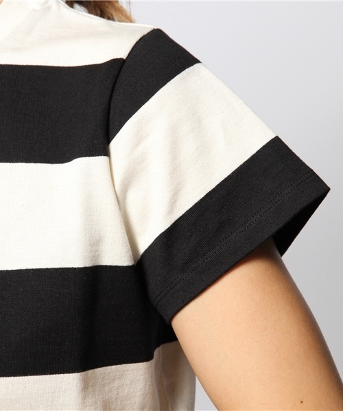 ROSE BUD（ローズバッド）の「LCTT-141100 C/N S/S-T（Tシャツ/カットソー・レディース・ブラック/グリーン・ONE SIZE）」の4枚目の写真