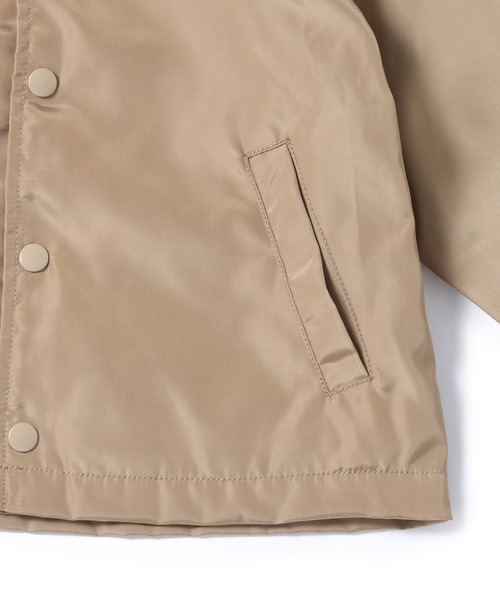 IN THE HOUSE（インザハウス）の「IN THE HOUSE LOGO COACH JACKET ith-0023（その他アウター・キッズ・ブラック/ベージュ/カーキ・110/120/130）」の6枚目の写真