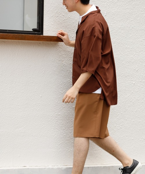 ADAM ET ROPE'（アダムエロペ）の「〈WEB・一部店舗限定〉ドロップショルダー バンドカラーシャツ（シャツ/ブラウス・メンズ・ホワイト/ダークブラウン/ブルー系その他/キナリ・M/L）」の9枚目の写真