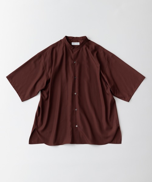 ADAM ET ROPE'（アダムエロペ）の「〈WEB・一部店舗限定〉ドロップショルダー バンドカラーシャツ（シャツ/ブラウス・メンズ・ホワイト/ダークブラウン/ブルー系その他/キナリ・M/L）」の7枚目の写真