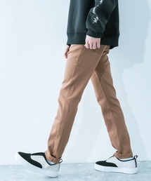 ストレッチツイル スリムフィットテーパードパンツ