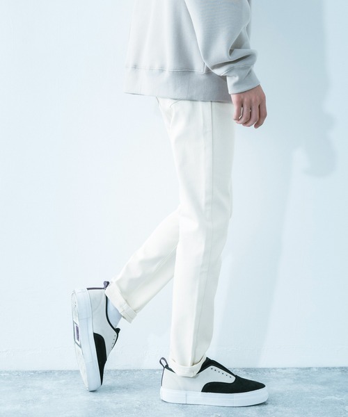 Ressaca(レサーカ)の「ストレッチツイル スリムフィットテーパードパンツ(チノパンツ・メンズ・ブラック/ベージュ/ブラウン/グレー/ネイビー/ブルー/アイボリー/モカ/オリーブ/チャコール/ワイン・S/M/L/XL)」の2枚目の写真