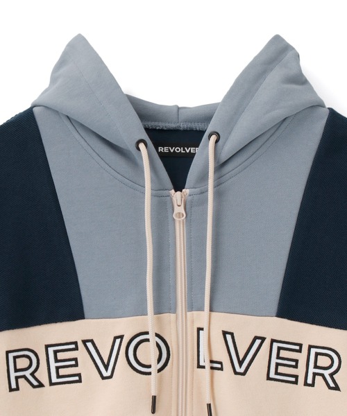 REVOLVER(リボルバー)の「BLOCK COLOR APPLIQUE LOGO FULL ZIP REVOLVER(リボルバー)の「BLOCK COLOR APPLIQUE LOGO FULL ZIP