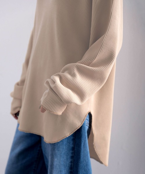 classicalelf(クラシカルエルフ)の「柔らか凹凸ワッフルがやみつきになる。大人感漂う万能トップス。(Tシャツ/カットソー・レディース・ホワイト/ベージュ/ブラック/モカ・LARGE/MEDIUM/X-LARGE)」の13枚目の写真