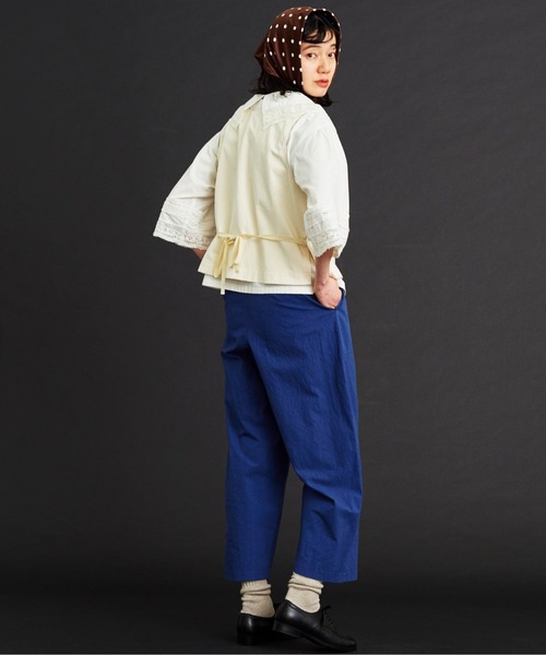 Malle（マル）の「malle コットン/シルクウェザー2wayベスト（ベスト・レディース・ブラック/キナリ・FREE）」の8枚目の写真