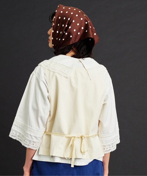 Malle（マル）の「malle コットン/シルクウェザー2wayベスト（ベスト・レディース・ブラック/キナリ・FREE）」の7枚目の写真