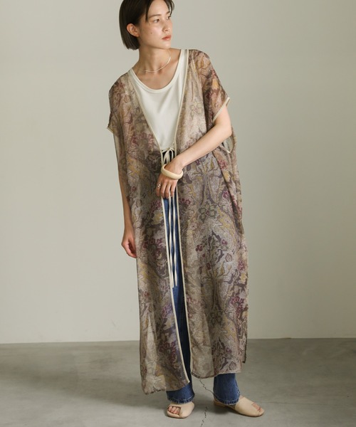 select MOCA（セレクトモカ）の「2WAYパイピングシアー総柄ロングジレ（ベスト・レディース・ベージュ/ブルーグレー・FREE）」の4枚目の写真
