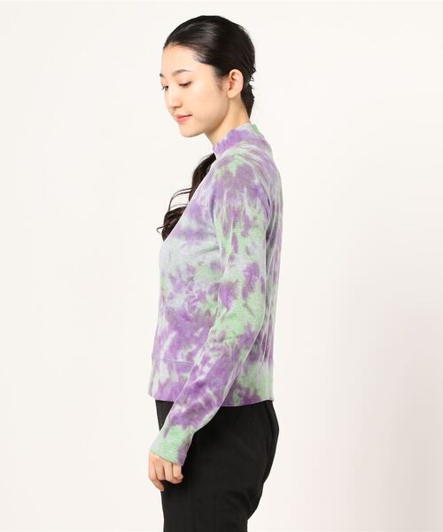 EACH.（イーチ）の「EACH（イーチ）TYE DYE HIGH NECK TEE / タイダイ染めハイネックTEE（Tシャツ/カットソー・レディース・パープル/レッド/ブルー・FREE）」の5枚目の写真