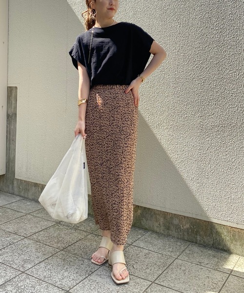 CAPRICIEUX LE'MAGE（カプリシューレマージュ）の「サイドタックフレンチTシャツ（Tシャツ/カットソー・レディース・ホワイト/ブラック/グレイッシュベージュ・FREE）」の12枚目の写真