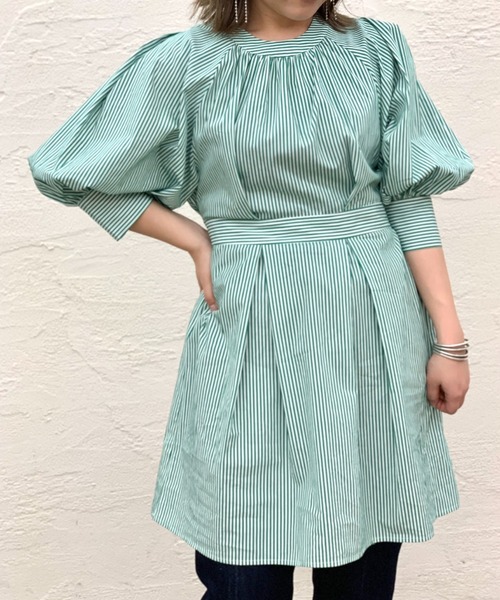 CIAOPANIC（チャオパニック）の「袖ボリュームチュニック/ボリューム袖（シャツ/ブラウス・レディース・オフホワイト/グリーン/ネイビー・FREE）」の5枚目の写真