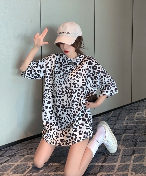 yuue' ( wear )(ユーイ)の「レオパード柄オーバーサイズ ビッグシルエット半袖Tシャツ カットソー / ワンピース(Tシャツ/カットソー・レディース・ホワイト・FREE)」の6枚目の写真