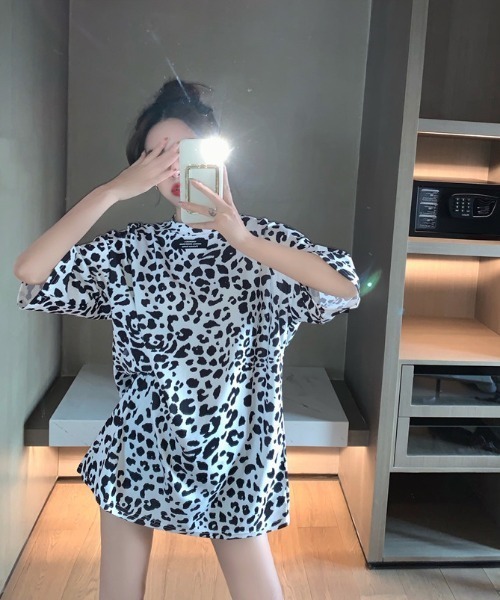 yuue' ( wear )(ユーイ)の「レオパード柄オーバーサイズ ビッグシルエット半袖Tシャツ カットソー / ワンピース(Tシャツ/カットソー・レディース・ホワイト・FREE)」の10枚目の写真