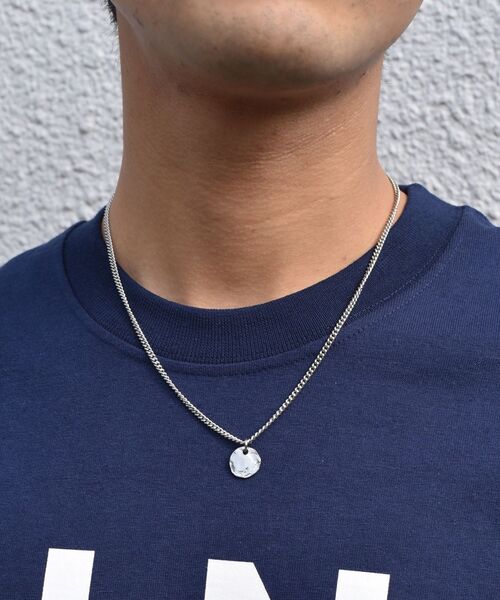 SHIPS any（シップス エニィ）の「SHIPS any:チャーム ネックレス◇（ネックレス・メンズ・ホワイト/ライトホワイト/ストーン/ホワイト系・ONE SIZE）」の2枚目の写真