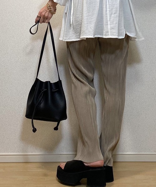 JUNOAH（ジュノア）の「ストレートプリーツパンツ（その他パンツ・レディース・ブラック/モカ/ミント/グレー・LARGE/MEDIUM/X-LARGE）」の9枚目の写真