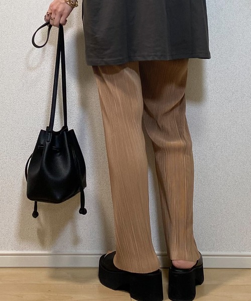 JUNOAH（ジュノア）の「ストレートプリーツパンツ（その他パンツ・レディース・ブラック/モカ/ミント/グレー・LARGE/MEDIUM/X-LARGE）」の12枚目の写真