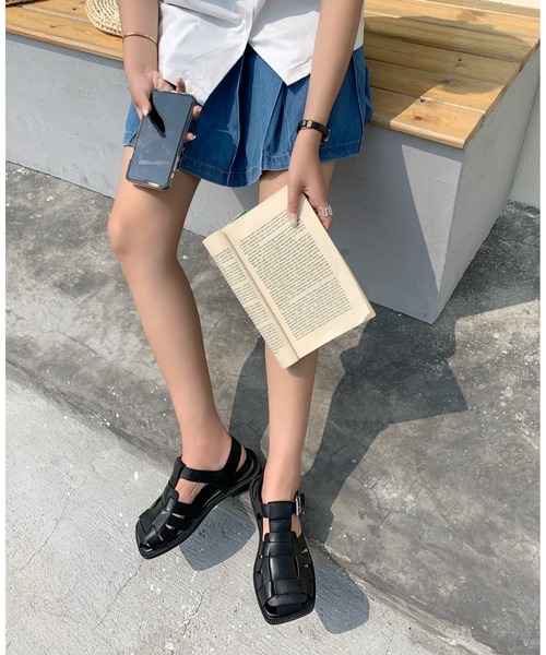 210nouve（トゥージュヌーブ）の「スクエアトゥグルカサンダル（サンダル・レディース・ブラック/ベージュ・36/37/38/39/35/40）」の12枚目の写真