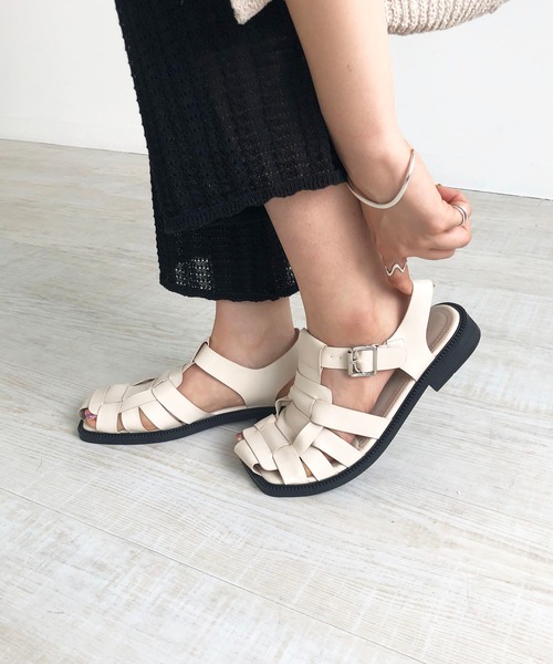 210nouve（トゥージュヌーブ）の「スクエアトゥグルカサンダル（サンダル・レディース・ブラック/ベージュ・36/37/38/39/35/40）」の22枚目の写真